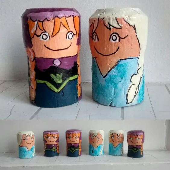 These cork characters look kinda like Frozen