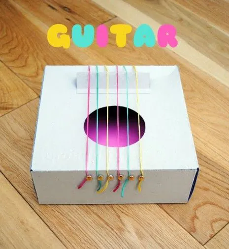 cómo Hacer una guitarra casera con cajas de cartón de zapatos