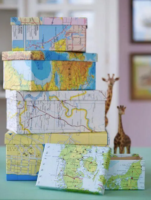 manualidades con cajas de zapatos decoradas con mapas