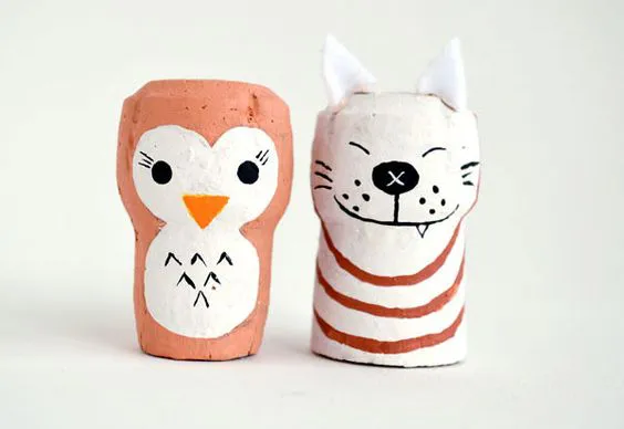 DIY... ¡Nos encantan estos sencillos personajes hechos con corchos de botellas! Podéis ver el tutorial en Kids Activities Blog