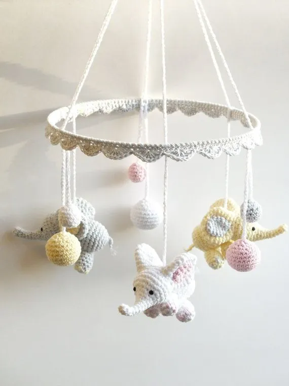 Decoración de habitaciones para bebés de crochet
