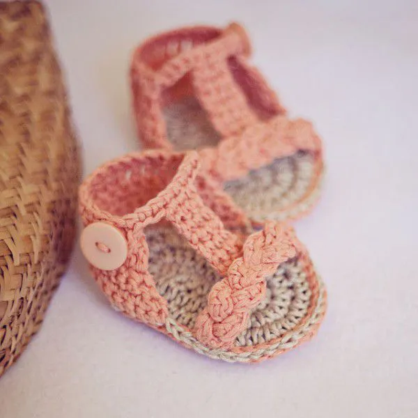 Sandalias de ganchillo para bebes