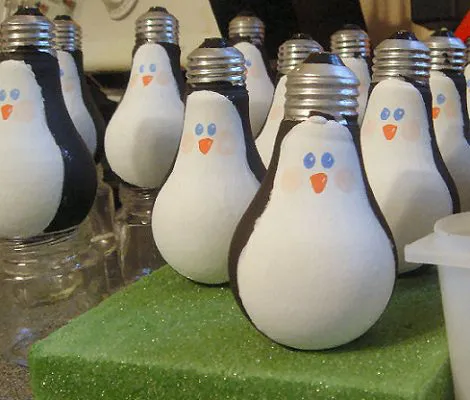 Resultado de imagen de Pingüinos con bombillas