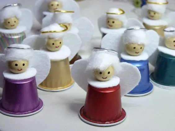figuras de navidad con capsulas de cafe