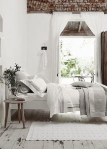 decorar una habitación mediterranea