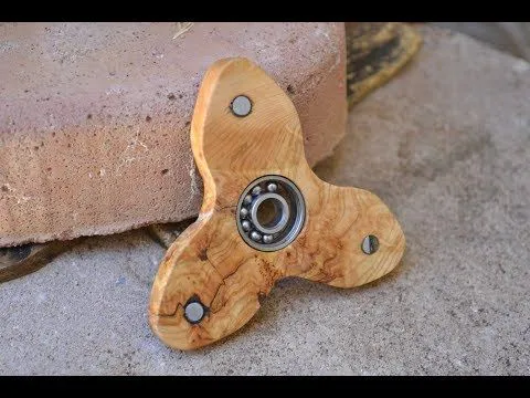Cómo hacer un spinner de madera