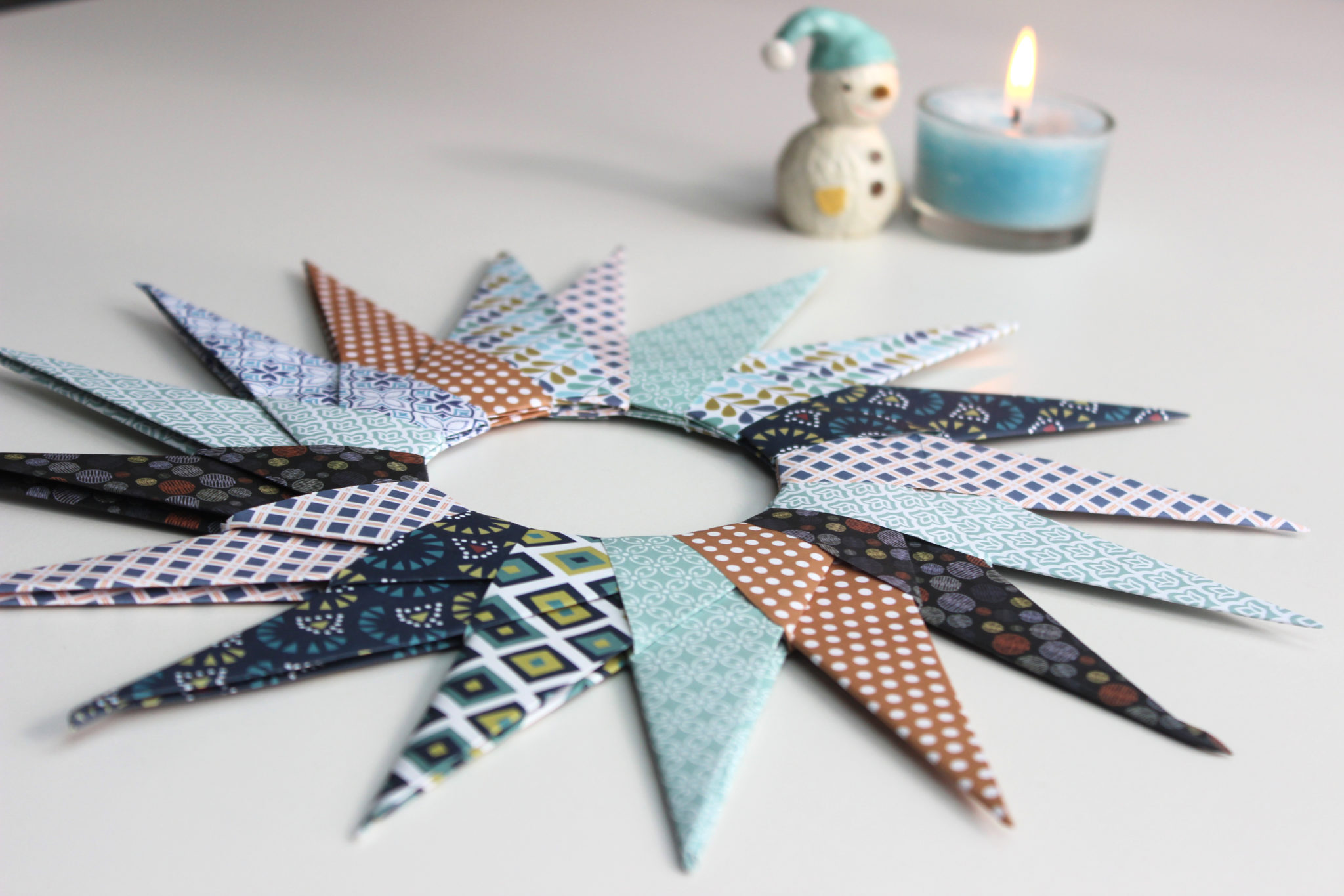 como hacer origami de estrellas navideñas