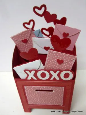 Buzón de San Valentín con mini cartas de amor de creationsbypatti.blogspot.com