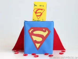 buzon de san valentin de superman
