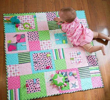 Manta para bebes de patchwork de allpeoplequilt.com