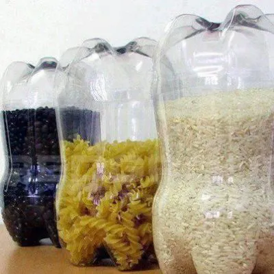 Botes para almacenar semillas y granos reciclando botellas