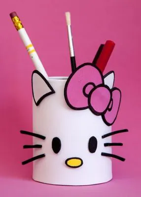 Portalapices Hellokitty con gomaeva