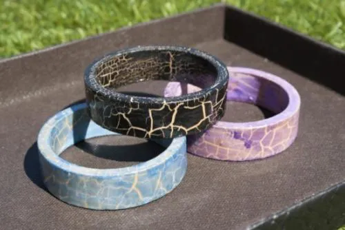 Pulseras de madera con efecto craquelado