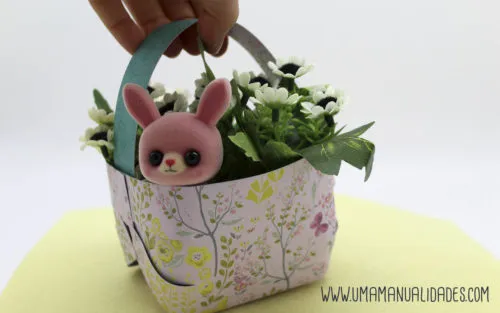 cesta de pascua con papel paso a paso