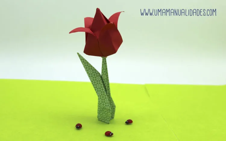 tulipan de papel